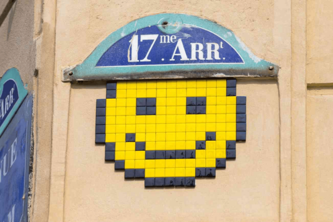 invader paris 17 invader paris 17